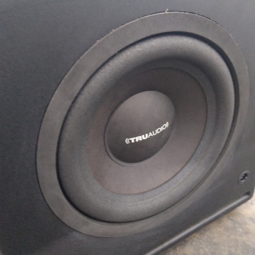 Powered 8in subwoofer